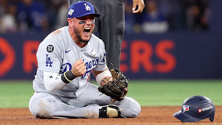 World Series - Los Angeles Dodgers v Toronto Blue Jays - Game Six World Series - Los Angeles Dodgers v Toronto Blue Jays - Game Six