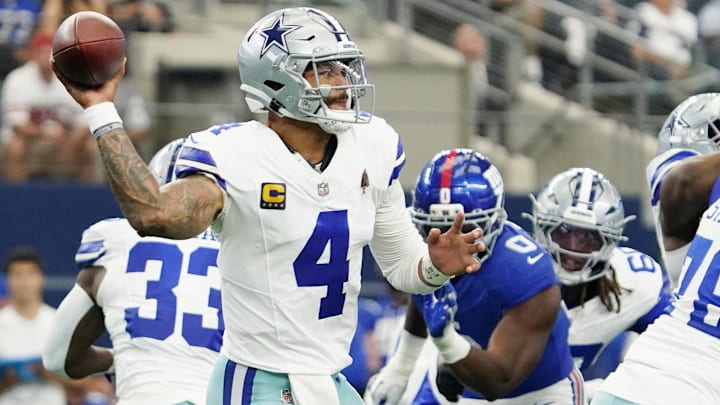 Dallas Cowboys quarterback Dak Prescott passes the ball against the New York Giants.