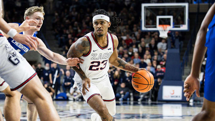 Gonzaga Bulldogs guard Adam Miller (23).