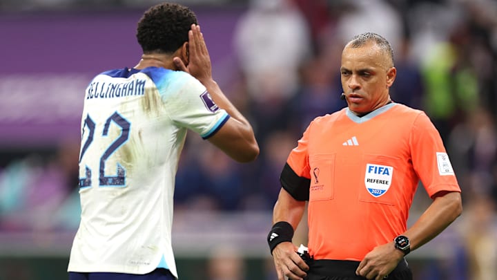 Jude Bellingham shows his feelings towards a decision made by Wilton Sampaio