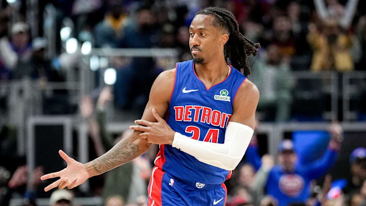 Los Angeles Lakers v Detroit Pistons