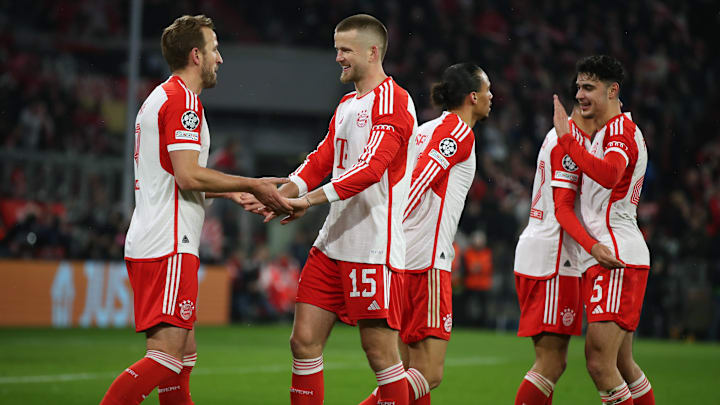 Bayern Munich players celebrating goal against Lazio.