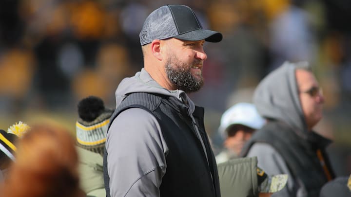 Former Pittsburgh Steelers quarterback Ben Roethlisberger watches the Steelers warm up from the sidelines prior to the start of the game against the New Orleans Saints at Acrisure Stadium in Pittsburgh, PA on November 13, 2022.

Pittsburgh Steelers Vs New Orleans Saints Week 10