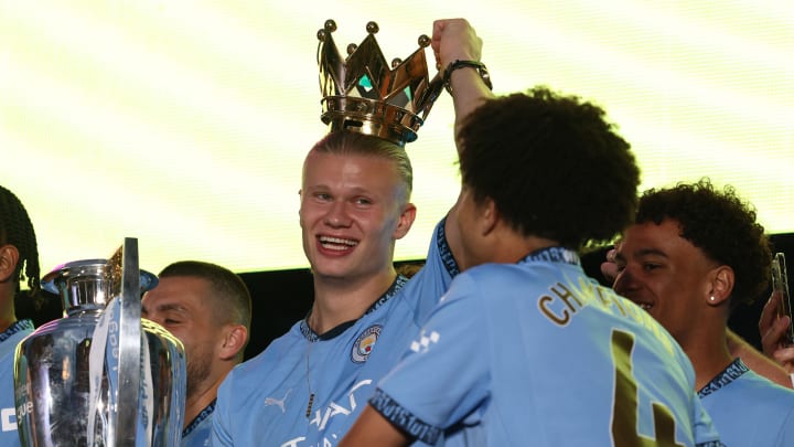 FBL-EUR-ENG-PR-MAN CITY-PARADE