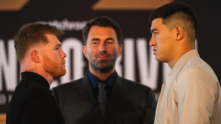 "Canelo" y Bivol se enfrentan este sábado 7 de mayo