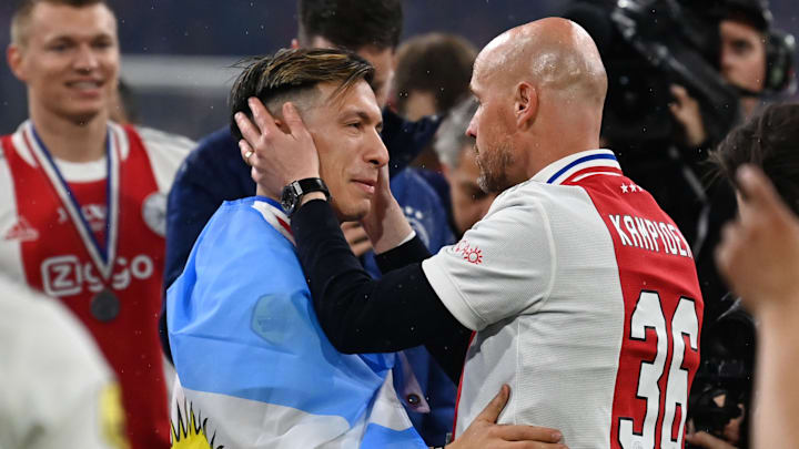 Zagueiro argentino trabalhará novamente com Erik Ten Hag