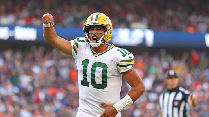 Green Bay Packers v Chicago Bears