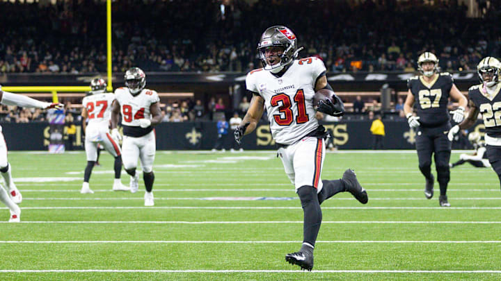 Tampa Bay Buccaneers safety Antoine Winfield Jr. is expected to miss 'several weeks' with a knee injury he suffered in Week 14. (Mandatory Credit: Stephen Lew-Imagn Images)
