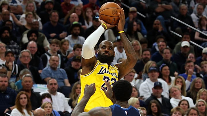 LeBron James volvió a pulverizar otra marca de Kareem Abdul-Jabbar, pero ahora en los Playoffs de la NBA 