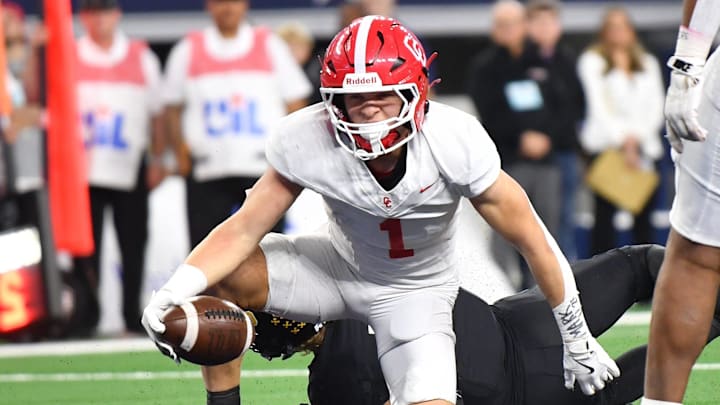 Columbus' Grayson Rigdon scores a touchdown during the 3A DI UIL Texas State Football Championship game against Malakoff at AT&T Stadium on Thursday, December 19, 2024.