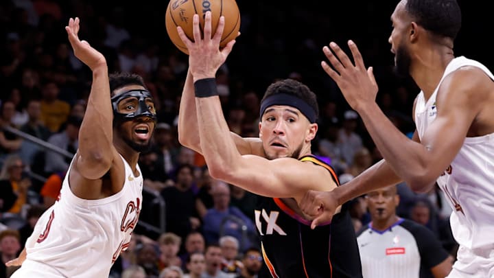 Cleveland Cavaliers v Phoenix Suns