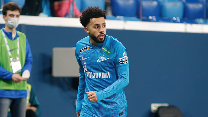 Claudinho se destacou na campanha campeã do Zenit na última temporada. Meia foi eleito o melhor jogador do Campeonato Russo. Claudinho se destacou na campanha campeã do Zenit na última temporada. Meia foi eleito o melhor jogador do Campeonato Russo.