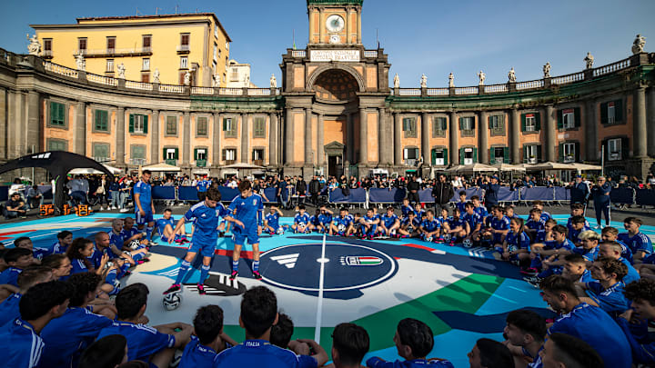 Adidas a Napoli