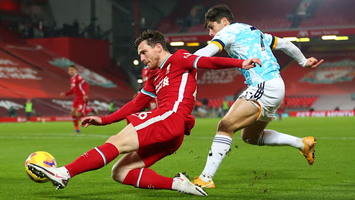 Wolverhampton e Liverpool duelam neste sábado (04).