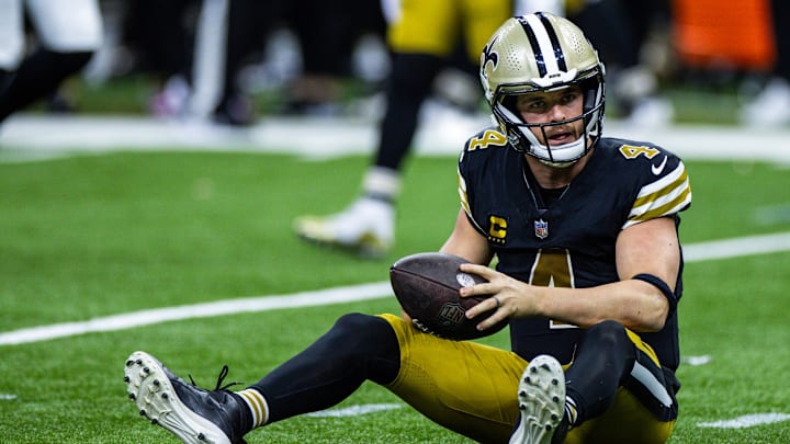 Dec 10, 2023; New Orleans, Louisiana, USA; New Orleans Saints quarterback Derek Carr (4) reacts to