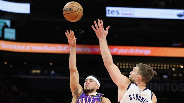 Phoenix Suns, Devin Booker, Sacramento Kings, Domantas Sabonis