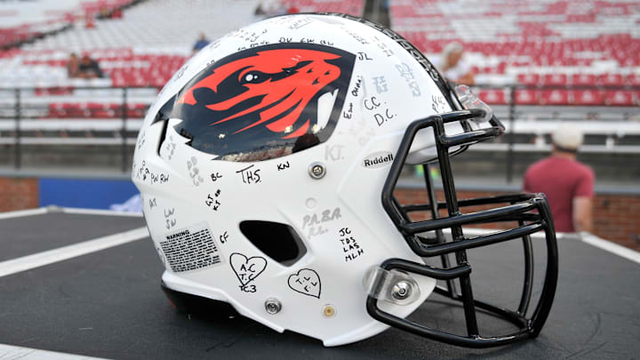 Sep 16, 2017; Pullman, WA, USA; Oregon State Beavers helmet sits during a game against the Washington State Cougars during the first half at Martin Stadium. Mandatory Credit: James Snook-Imagn Images