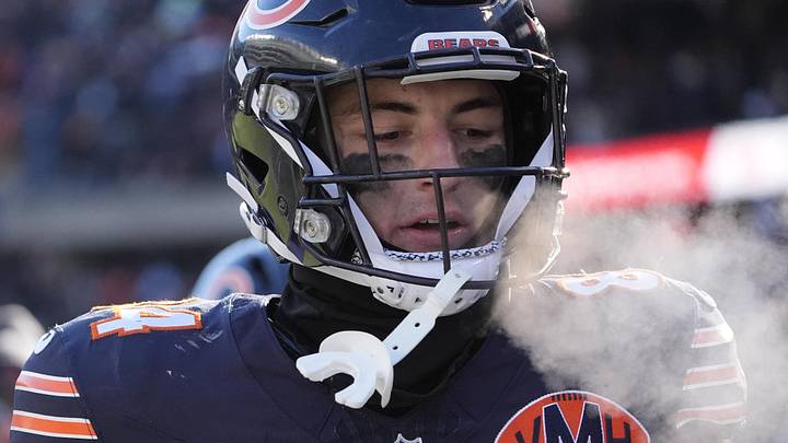 Chicago Bears tight end Colston Loveland