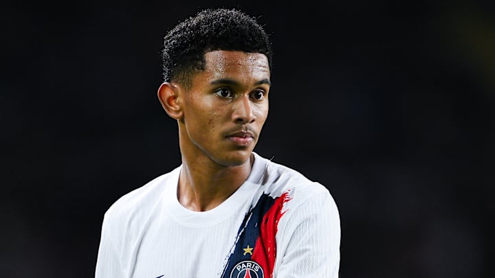 S. Mayulu - Paris Saint-Germain