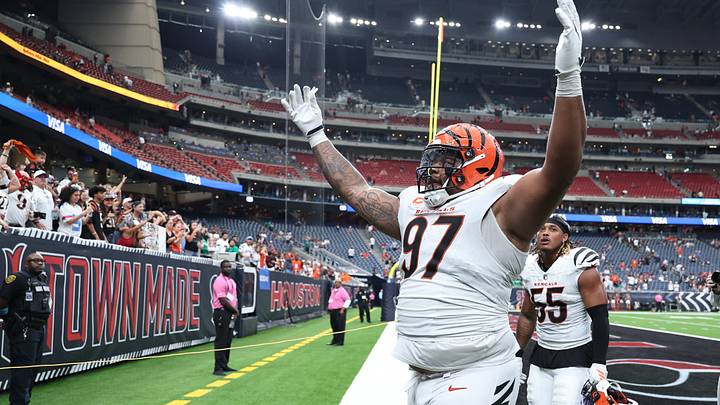 Sep 20, 2026; Houston, Texas, USA; Cincinnati Bengals defensive tackle Dexter Lawrence II (97) celebrates after defeating the Houston Texans at Reliant Stadium. Mandatory Credit: Troy Taormina-Imagn Images Sep 20, 2026; Houston, Texas, USA; Cincinnati Bengals defensive tackle Dexter Lawrence II (97) celebrates after defeating the Houston Texans at Reliant Stadium. Mandatory Credit: Troy Taormina-Imagn Images