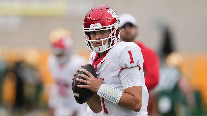 Nov 29, 2025; Waco, Texas, USA; Houston Cougars quarterback Conner Weigman (1) during warmups before the game against the Baylor Bears at McLane Stadium. Mandatory Credit: Chris Jones-Imagn Images Nov 29, 2025; Waco, Texas, USA; Houston Cougars quarterback Conner Weigman (1) during warmups before the game against the Baylor Bears at McLane Stadium. Mandatory Credit: Chris Jones-Imagn Images