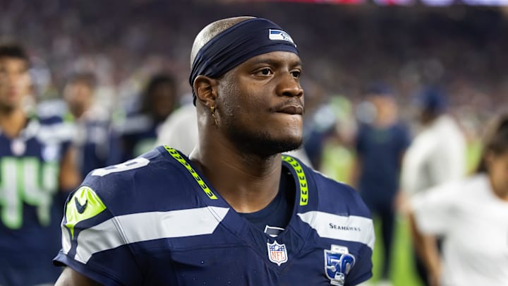 Seattle Seahawks running back Kenneth Walker III (9) against the Arizona Cardinals at State Farm Stadium. 