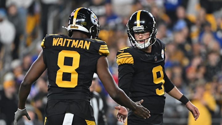 Pittsburgh Steelers place kicker Chris Boswell (9) 