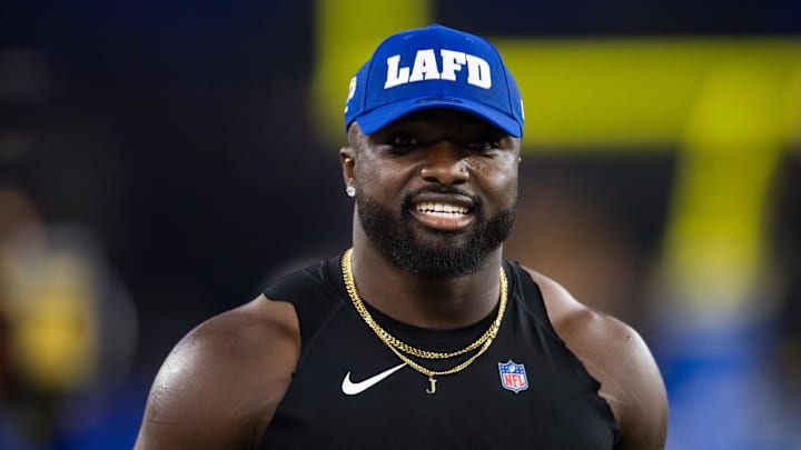 Jan 13, 2025; Glendale, AZ, USA; Los Angeles Rams linebacker Byron Young (0) against the Minnesota Vikings during an NFC wild card game at State Farm Stadium. Mandatory Credit: Mark J. Rebilas-Imagn Images Jan 13, 2025; Glendale, AZ, USA; Los Angeles Rams linebacker Byron Young (0) against the Minnesota Vikings during an NFC wild card game at State Farm Stadium. Mandatory Credit: Mark J. Rebilas-Imagn Images