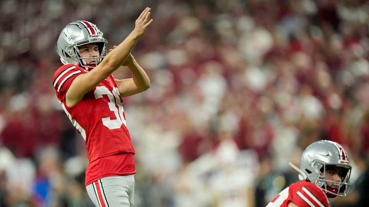 Ohio State Buckeyes kicker Jayden Fielding (38) lines up his kick Saturday, Dec. 6, 2025, during the Big Ten football championship against the Indiana Hoosiers at Lucas Oil Stadium in Indianapolis. Ohio State Buckeyes kicker Jayden Fielding (38) lines up his kick Saturday, Dec. 6, 2025, during the Big Ten football championship against the Indiana Hoosiers at Lucas Oil Stadium in Indianapolis.