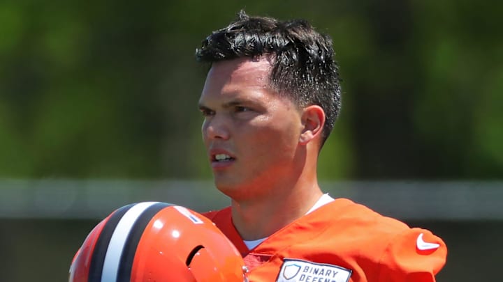 Cleveland Browns quarterback Dillon Gabriel (5) gets ready during day two of NFL rookie minicamp at the Cleveland Browns training facility on Saturday, May 10, 2025, in Berea, Ohio.