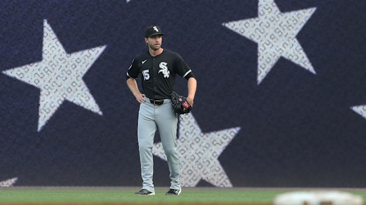 Jul 18, 2025; Pittsburgh, Pennsylvania, USA;  Chicago White Sox right fielder Austin Slater (15) takes his position against the Pittsburgh Pirates for the bottom of the third inning at PNC Park. Mandatory Credit: Charles LeClaire-Imagn Images