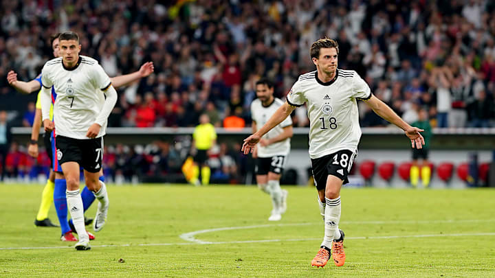 Jonas Hofmann (r) traf zur Führung für die deutsche Nationalmannschaft Jonas Hofmann (r) traf zur Führung für die deutsche Nationalmannschaft