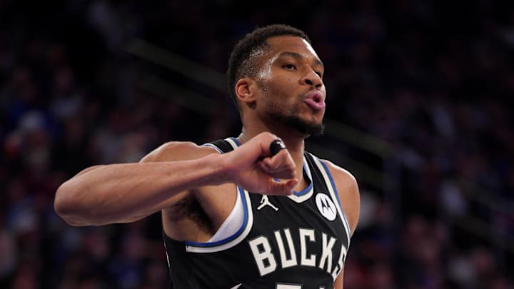Milwaukee Bucks v New York Knicks