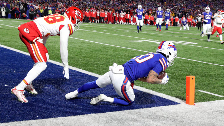 Buffalo Bills wide receiver Khalil Shakir (10) catches a 13 yard touchdown pass against the Chiefs. Buffalo Bills wide receiver Khalil Shakir (10) catches a 13 yard touchdown pass against the Chiefs.