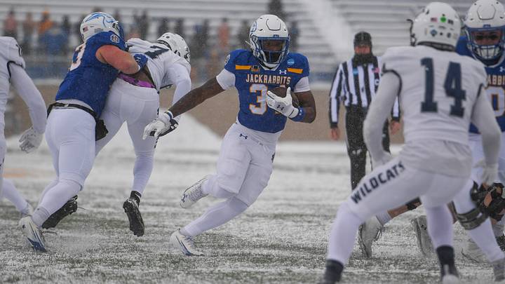 South Dakota State Jackrabbits running back Josiah Johnson (34)