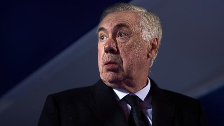 Carlos Ancelotti va encore devoir bricoler.