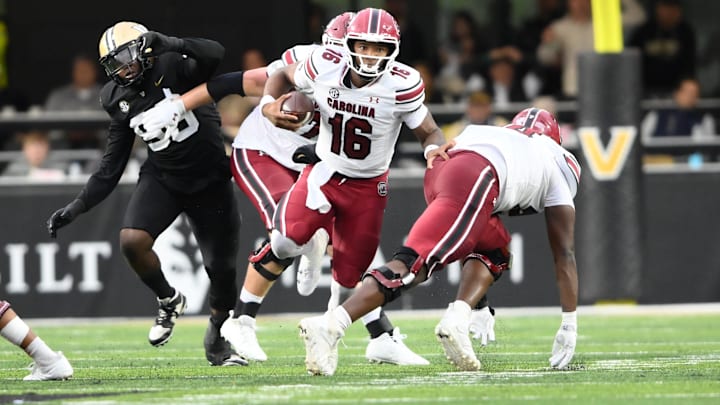 Nov 9, 2024; Nashville, Tennessee, USA;  South Carolina Gamecocks quarterback LaNorris Sellers (16) runs the ball against the Vanderbilt Commodores during the first half at FirstBank Stadium. Mandatory Credit: Steve Roberts-Imagn Images