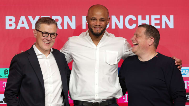 Vincent Kompany mit Jan-Christian Dreesen und Max Eberl