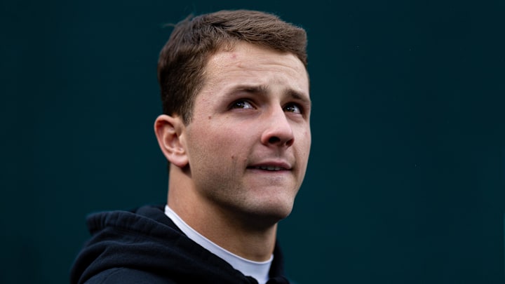 Dec 3, 2023; Philadelphia, Pennsylvania, USA; San Francisco 49ers quarterback Brock Purdy walks from the tunnel to warm up against the Philadelphia Eagles at Lincoln Financial Field. Mandatory Credit: Bill Streicher-Imagn Images Dec 3, 2023; Philadelphia, Pennsylvania, USA; San Francisco 49ers quarterback Brock Purdy walks from the tunnel to warm up against the Philadelphia Eagles at Lincoln Financial Field. Mandatory Credit: Bill Streicher-Imagn Images