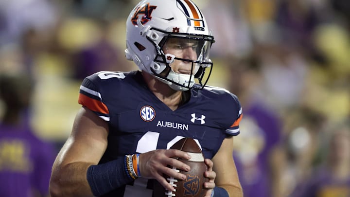 Bo Nix penned a letter to his newborn daughter about the struggles of his up-and-down 2021 season with the Auburn Tigers Bo Nix penned a letter to his newborn daughter about the struggles of his up-and-down 2021 season with the Auburn Tigers