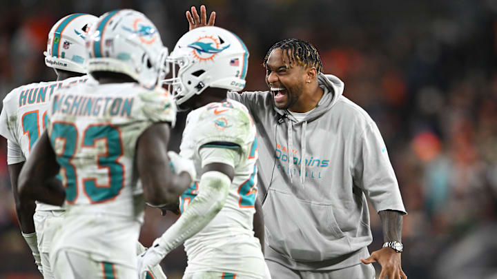 Miami Dolphins v Cleveland Browns