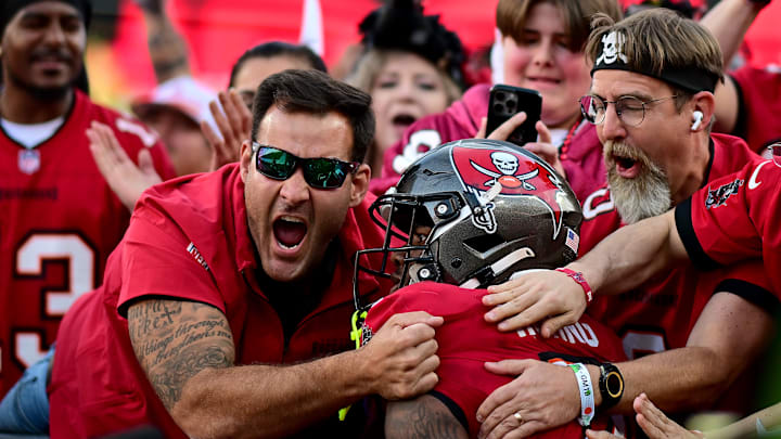 Tampa Bay Buccaneers can only laugh at the New Orleans Saints passing on Shedeur Sanders.
