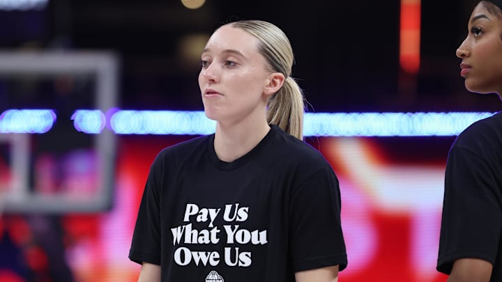 Jul 19, 2025; Indianapolis, IN, USA; Team Collier guard Paige Bueckers (5) looks on before the 2025 WNBA All Star Game at Gainbridge Fieldhouse. Mandatory Credit: Trevor Ruszkowski-Imagn Images Jul 19, 2025; Indianapolis, IN, USA; Team Collier guard Paige Bueckers (5) looks on before the 2025 WNBA All Star Game at Gainbridge Fieldhouse. Mandatory Credit: Trevor Ruszkowski-Imagn Images