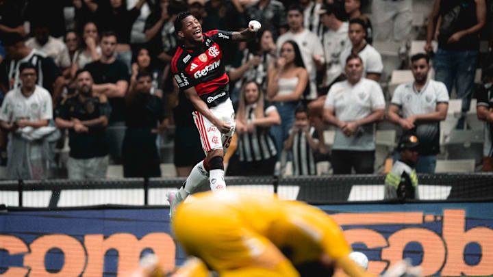Flamengo atropelou o Galo na Arena MRV