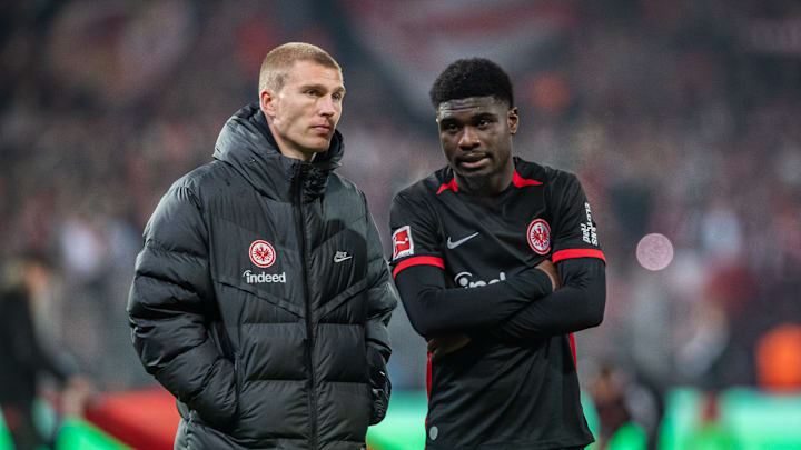 Junior Dina Ebimbe (re.) kann Frankfurt verlassen Junior Dina Ebimbe (re.) kann Frankfurt verlassen