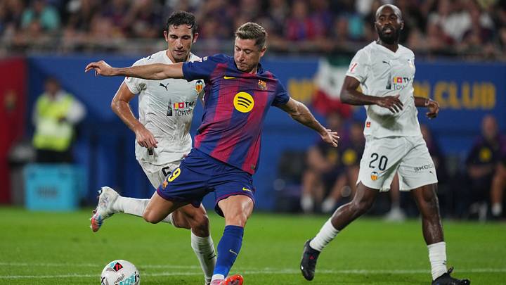 FC Barcelona v Valencia CF - LaLiga EA Sports FC Barcelona v Valencia CF - LaLiga EA Sports