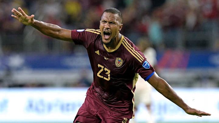 Salomón Rondón será titular en el juego de Venezuela conta Bolivia