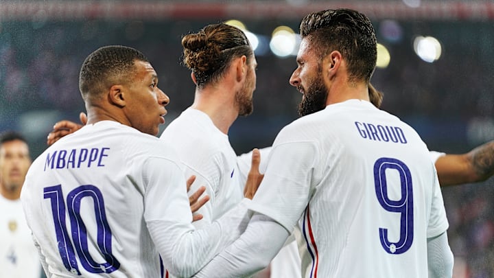 La France s'impose très largement face à l'Afrique du Sud (5-0)