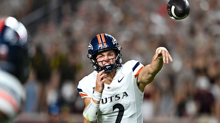 UTSA quarterback Owen McCown led the Roadrunners to a surprising rout Thursday of American Conference rival Tulane UTSA quarterback Owen McCown led the Roadrunners to a surprising rout Thursday of American Conference rival Tulane