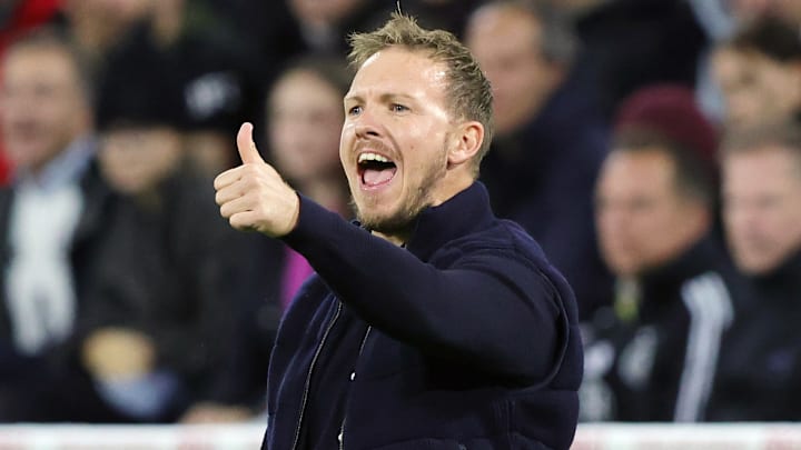 Julian Nagelsmann hebt den Daumen